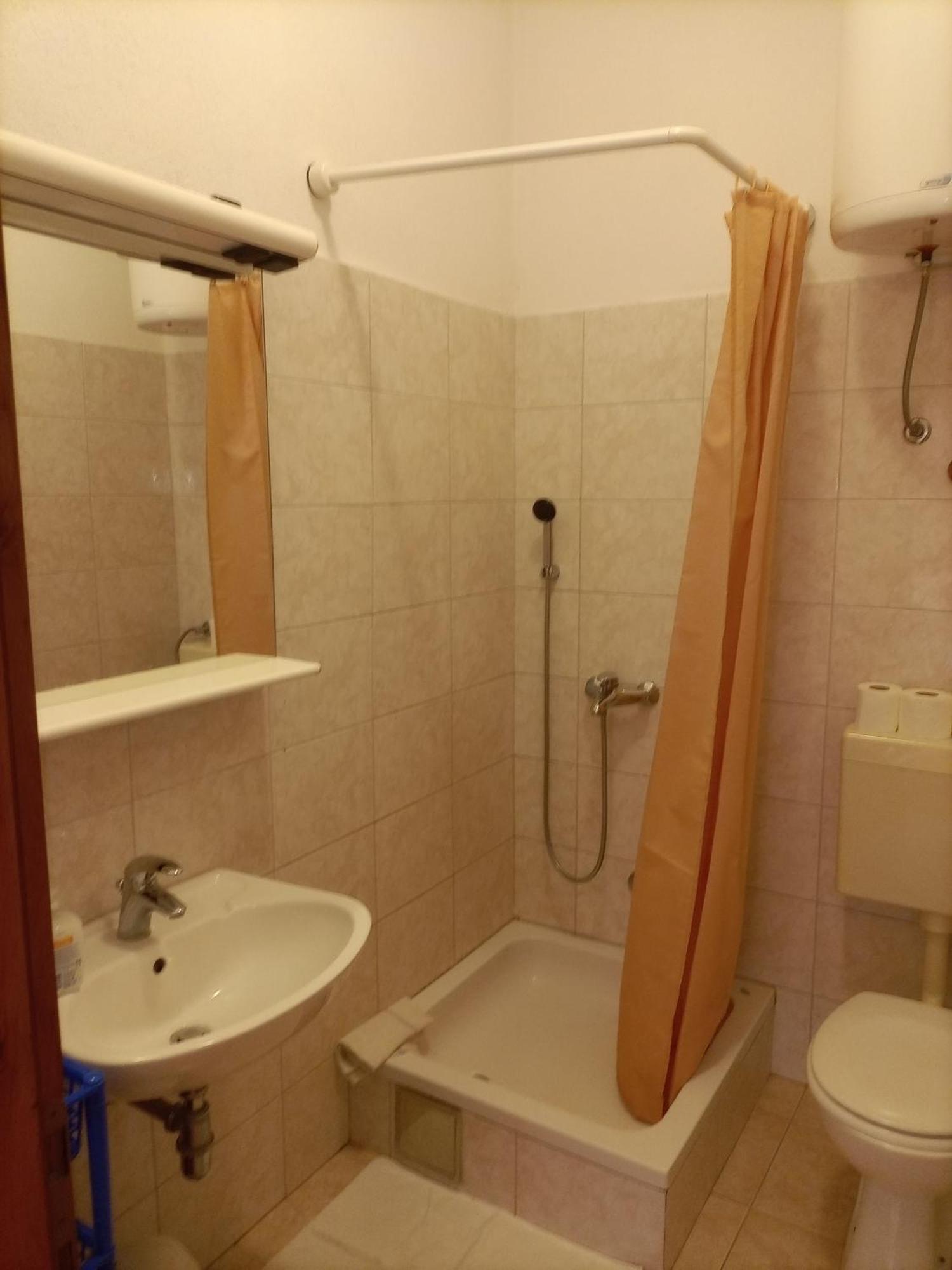 apartman VRIS Makarska-family apartment Exteriör bild